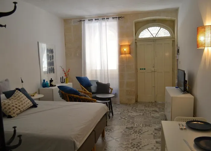 Cosy Maisonette, 8min Walk To Valletta